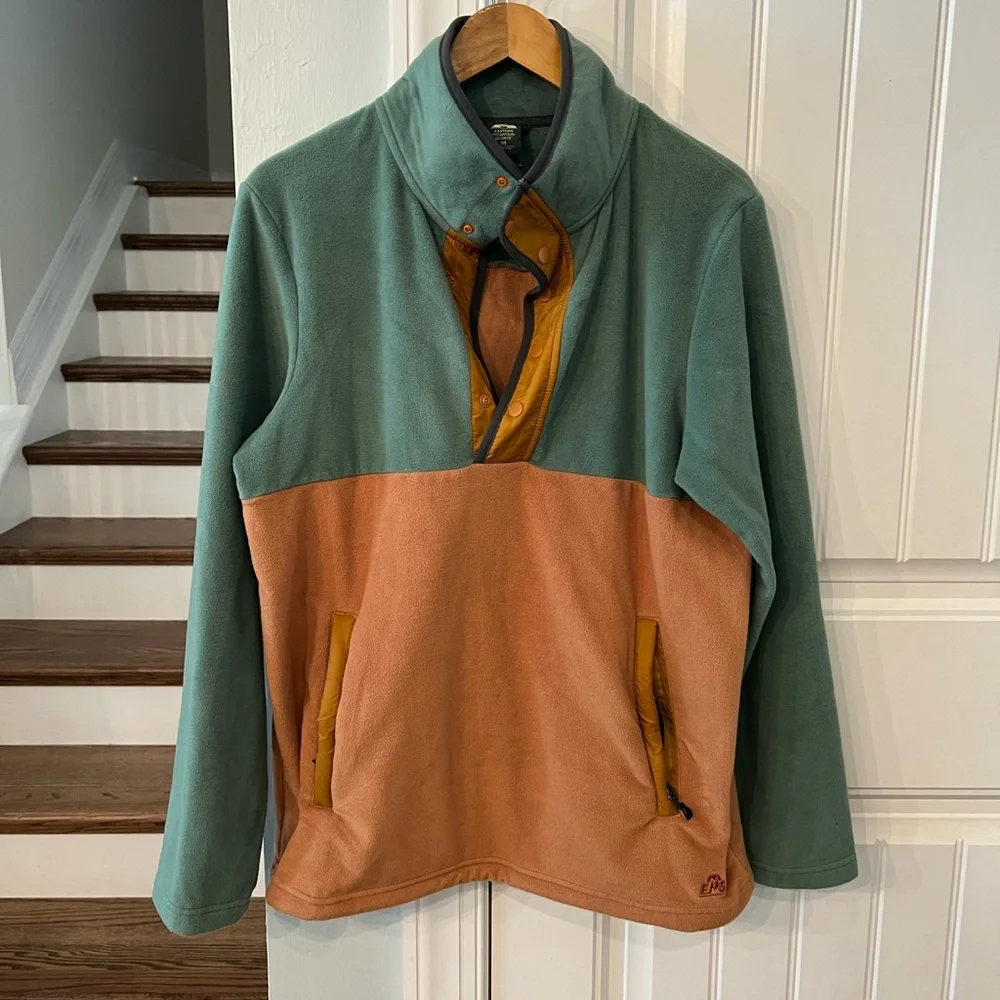 Eastern Mountain Sports excellent soft